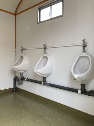 Großer WC-Wagen Innenraum